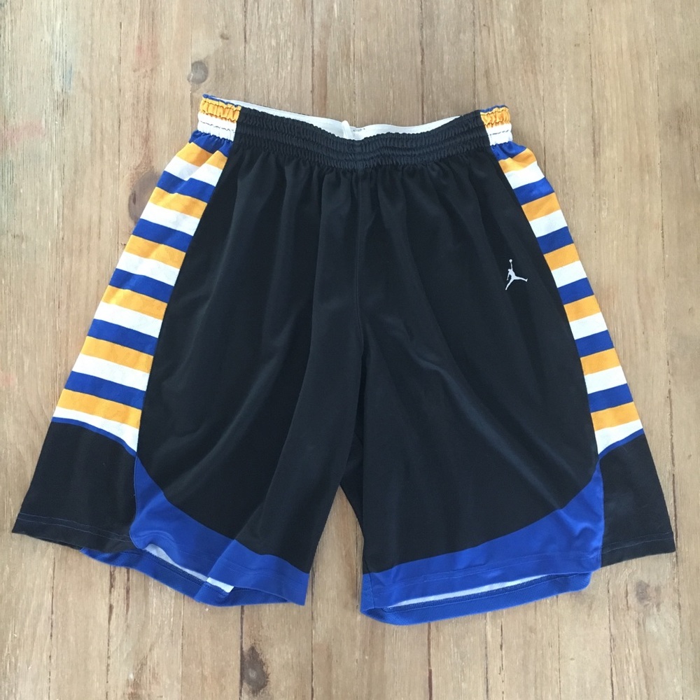 Air Jordan Nike shorts XL